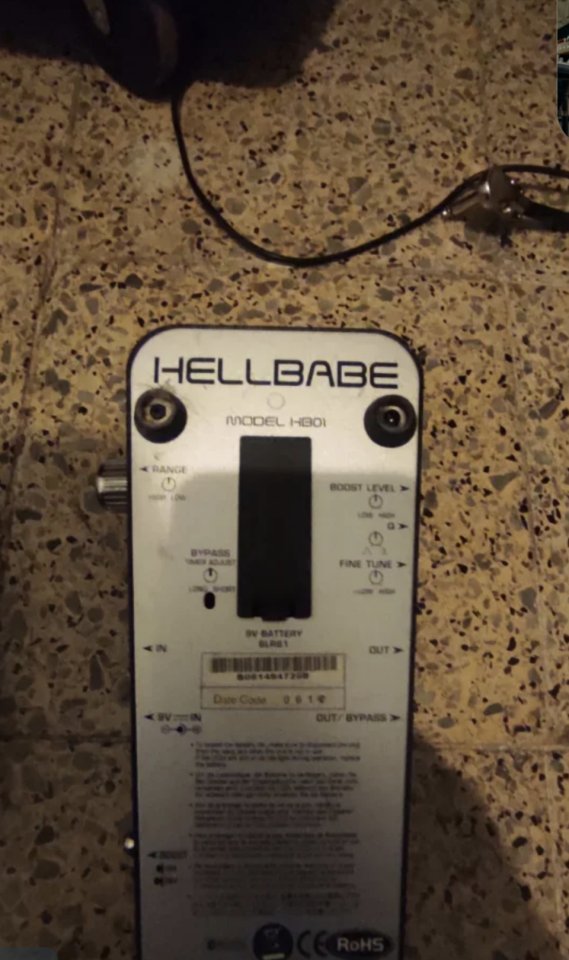 Pedal wah behringer cry baby de segunda mano · Foto 3 de 3 · Barcelona · 15 €