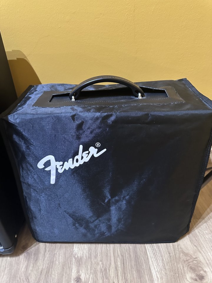 Fender Pro Junior III de segunda mano · Foto 3 de 4 · Barcelona · 400 €