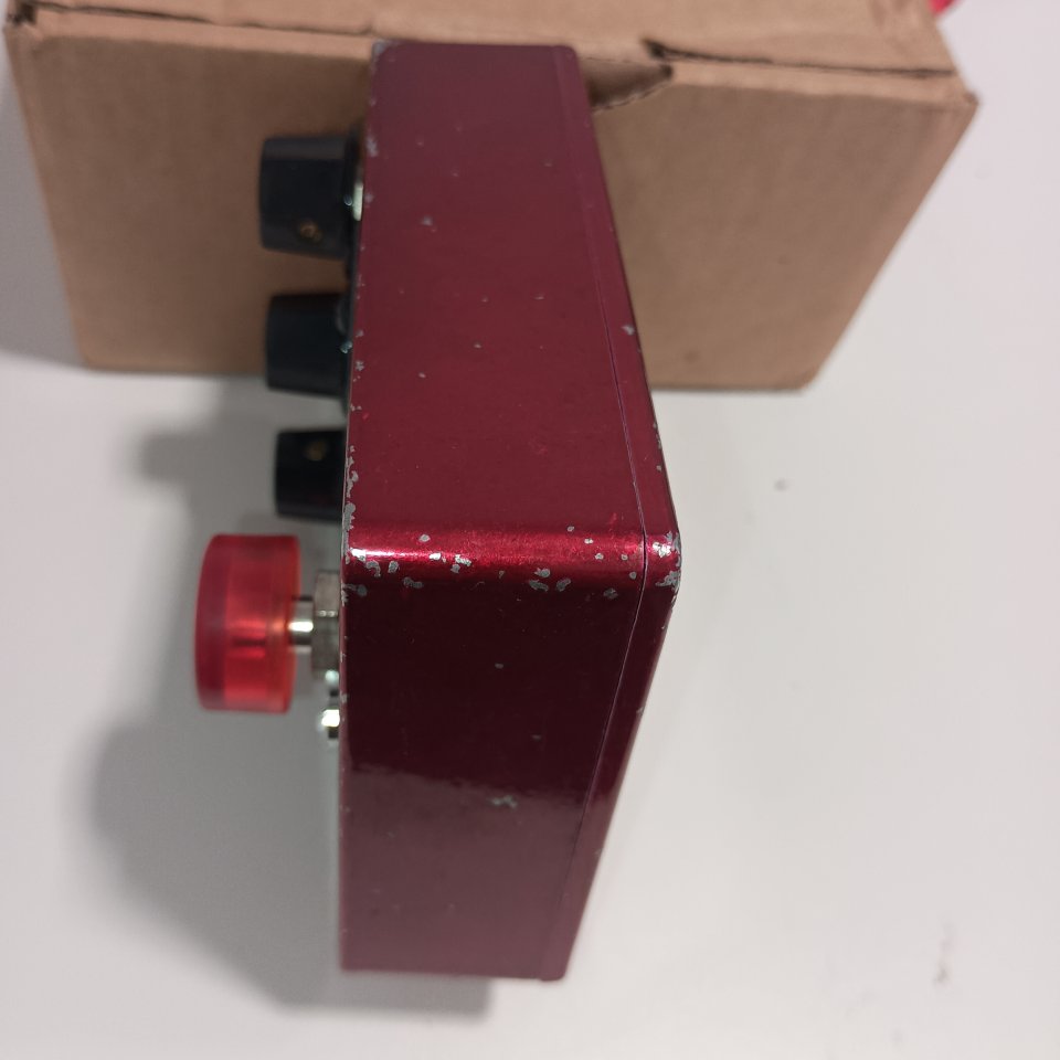 Pedal Klinger Buzz Fuzz de segunda mano · Foto 9 de 10 · Málaga · 220 €