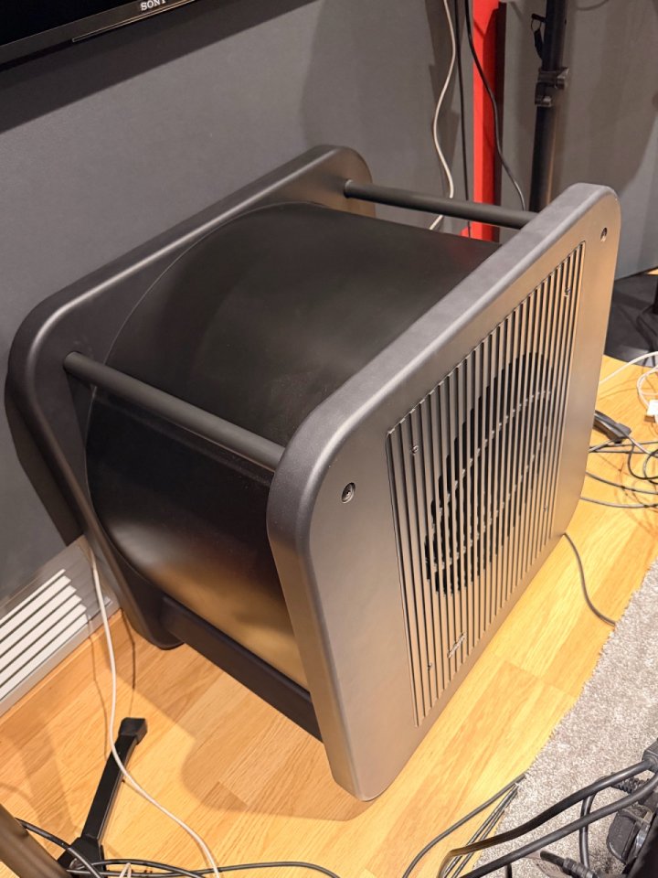 Genelec 7380AP Subwoofer