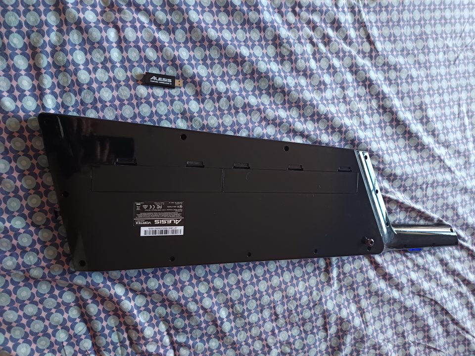 Keytar Alesis Vortex 2