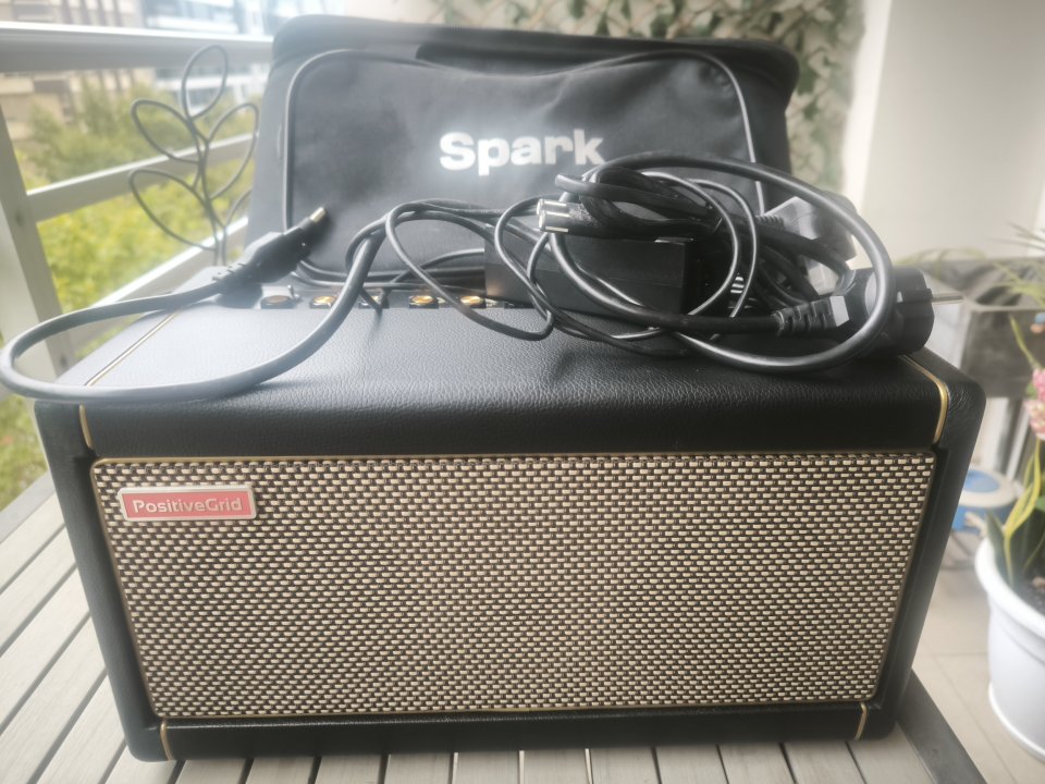 REBAJADO Positive Grid Spark excelente estado ¡Envío incluido! de segunda mano · Foto 1 de 3 · Murcia · 135 €
