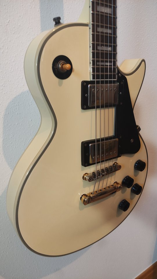 Guitarra Eléctrica Tokai Les Paul UALC 53 V. White de segunda mano · Foto 2 de 9 · Araba · 500 €