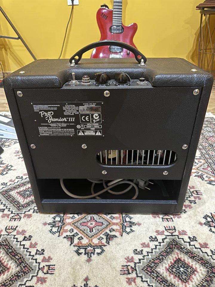 Fender Pro Junior III de segunda mano · Foto 4 de 4 · Barcelona · 400 €