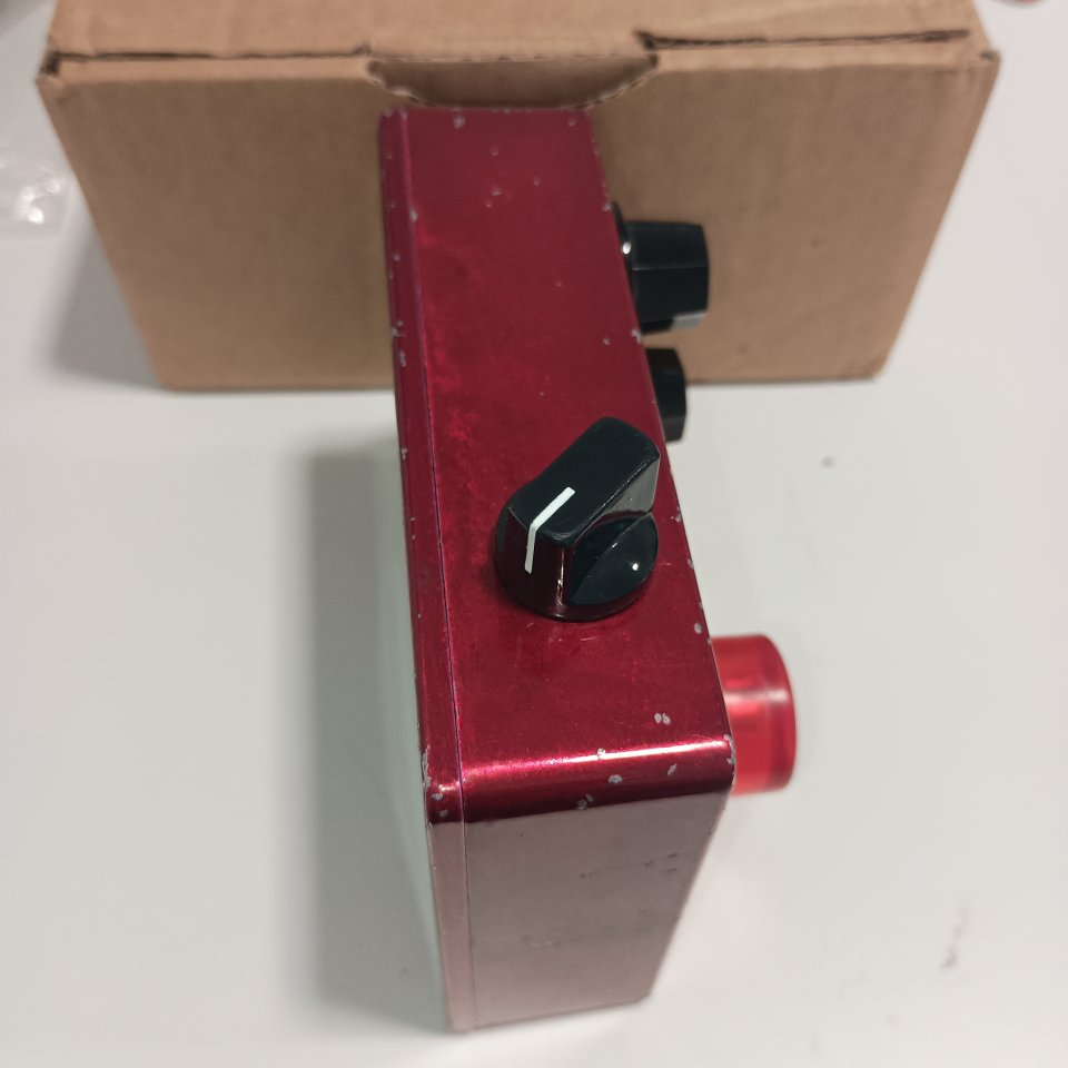 Pedal Klinger Buzz Fuzz de segunda mano · Foto 10 de 10 · Málaga · 220 €