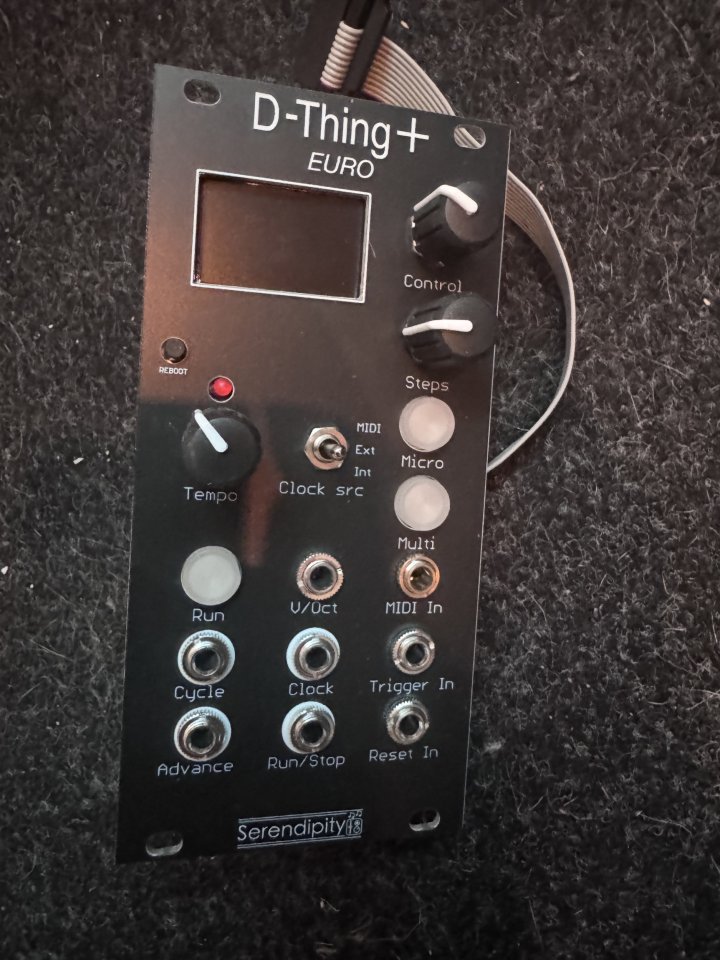 Modulos Eurorack y Cases de segunda mano · Foto 7 de 9 · Madrid · 999 €