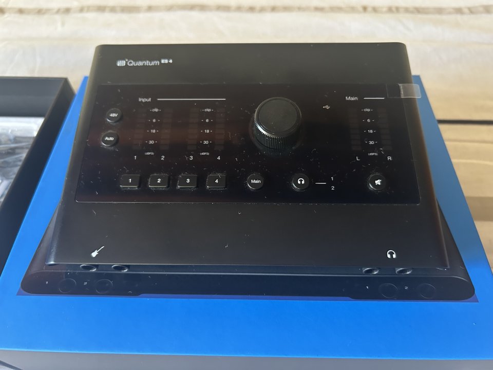 PreSonus Quantum ES 4 Interfaz de Audio de segunda mano · Foto 3 de 4 · Murcia · 190 €