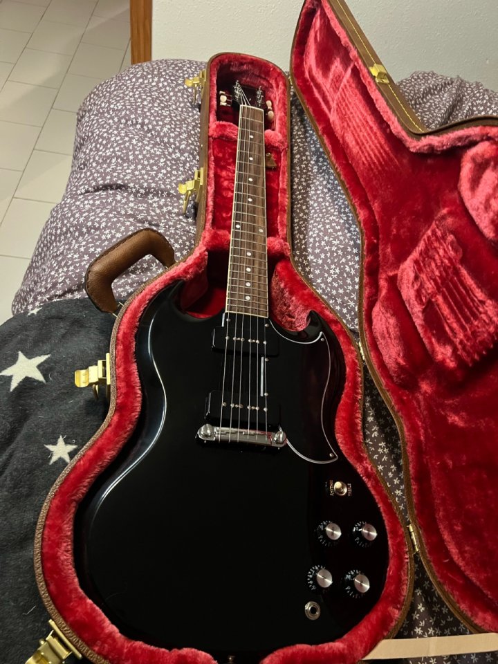Gibson SG special ebony P90