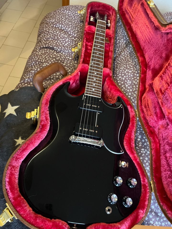 Gibson SG special ebony P90
