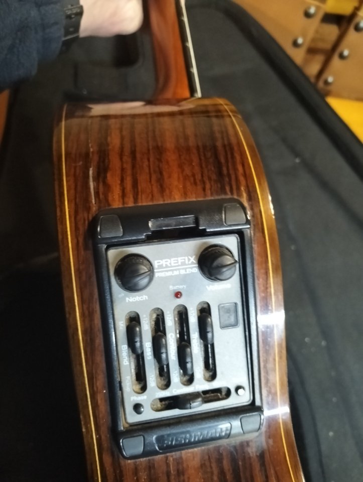 Guitarra hermanos camps flamenca amplificada