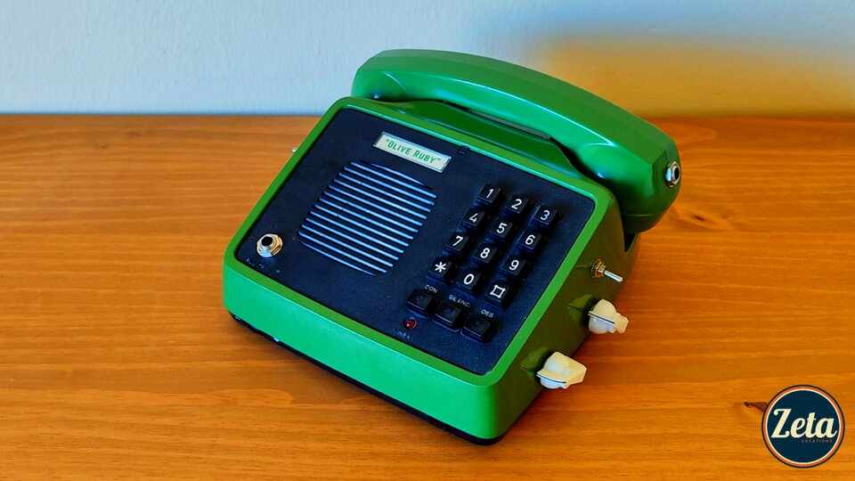 "OLIVE RUBY TC" ampli portátil vintage con trémolo + mic teléfono