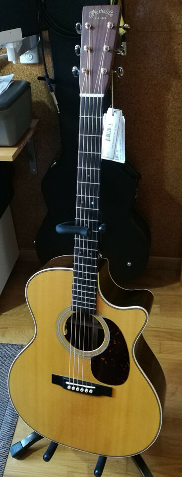 Martin GPC 28E LR Baggs Anthem 2021