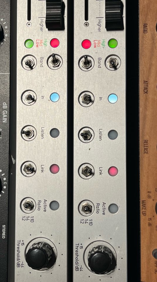 STUDIODMI / Rockruepel SIDECHAIN.ONE