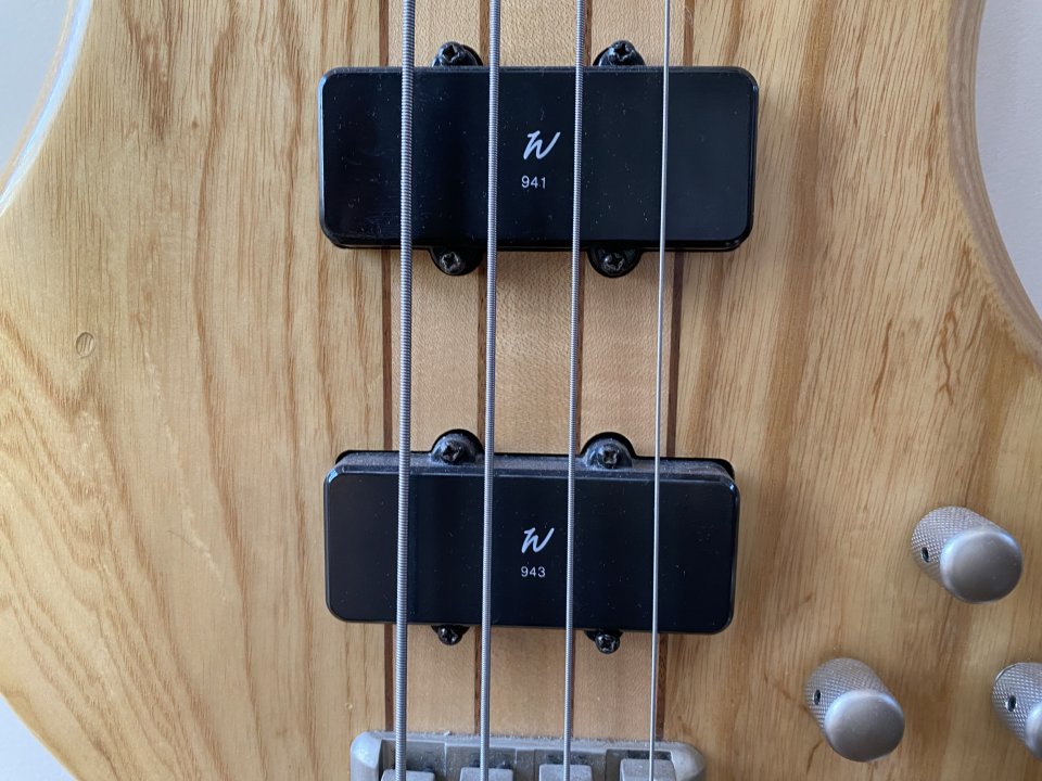 Bajo Washburn RB4000 de segunda mano · Foto 2 de 8 · Madrid · 800 €