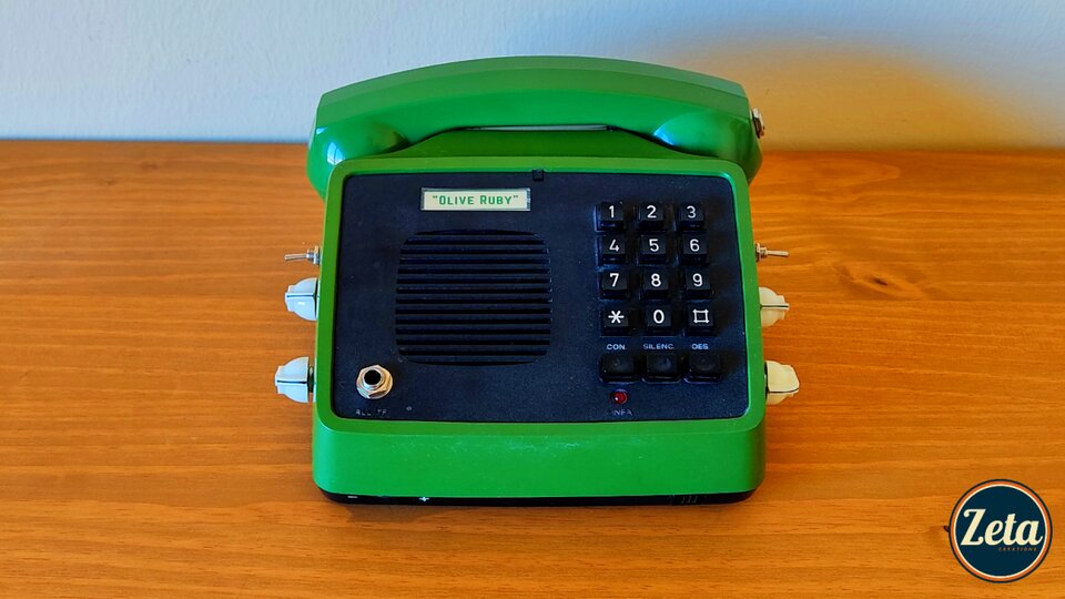 "OLIVE RUBY TC" ampli portátil vintage con trémolo + mic teléfono