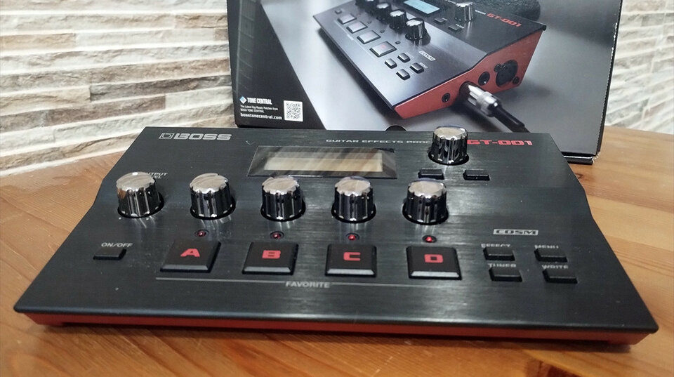 Vendo multi-efectos Boss GT-001 como nuevo