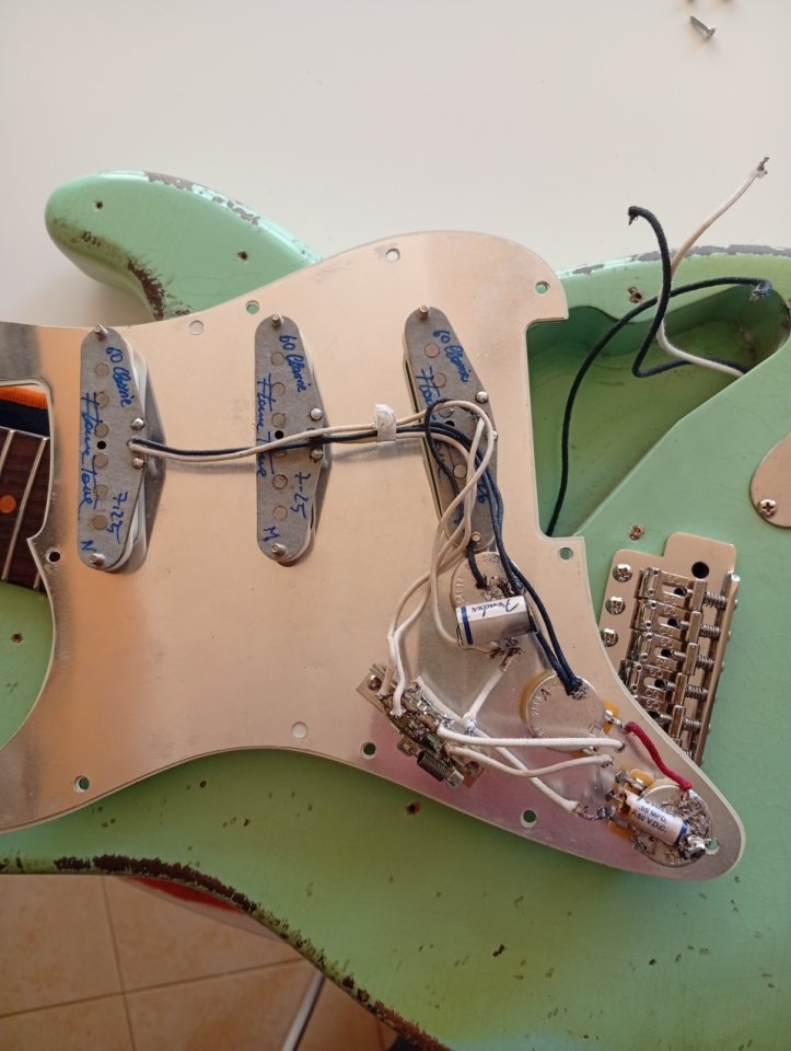 Stratocaster partcaster de segunda mano · Foto 10 de 10 · Asturias · 1400 €