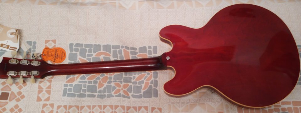 Gibson ES-335 1964 CS Cherry Reissue de segunda mano · Foto 2 de 10 · Zaragoza · 4500 €