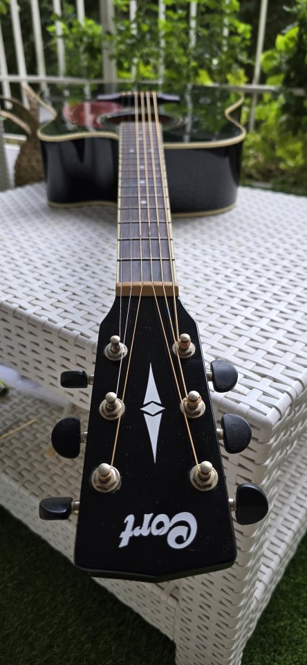 Cort guitarra Electroacústica