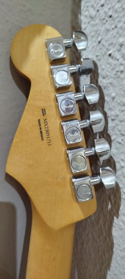 Fender Stratocaster player hsh