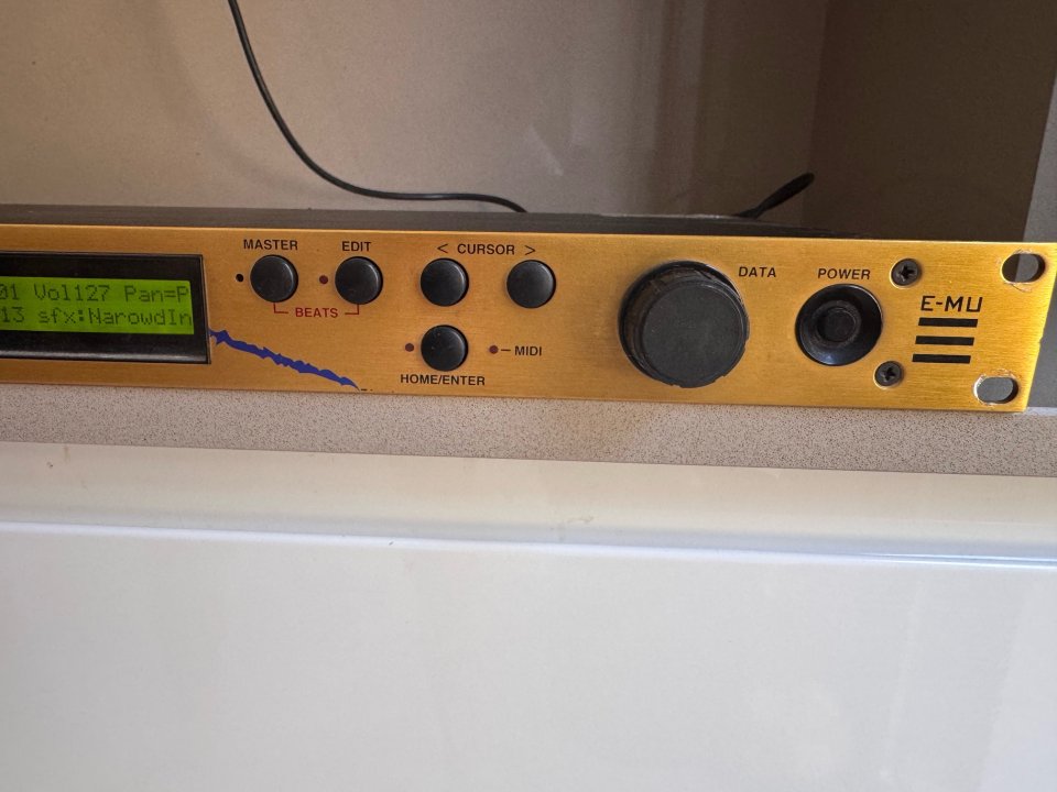 E-mu Orbit 9090 V1 de segunda mano · Foto 2 de 5 · Barcelona · 430 €