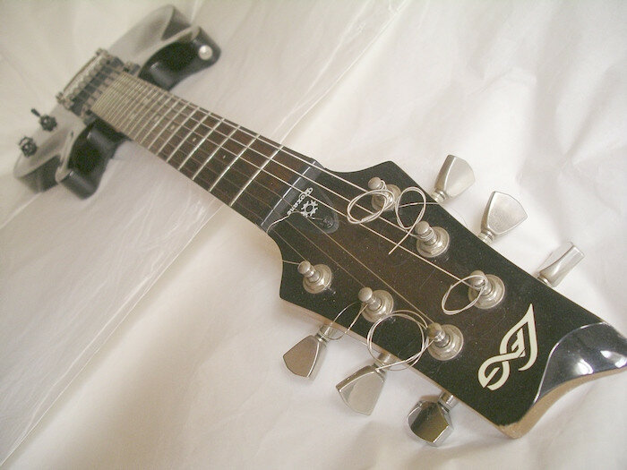 Lag Roxane 100 Standard + apantallada + funda