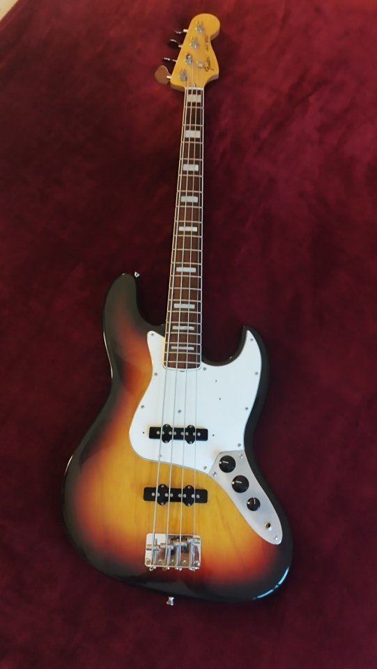 Fender jazz bass 75 Japan
