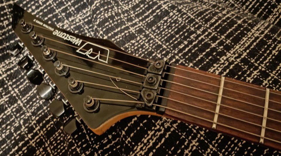 Guitarra Westone Spectrum Series II de segunda mano · Foto 3 de 9 · Madrid · 250 €