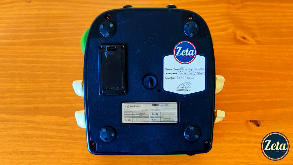 "OLIVE RUBY TC" ampli portátil vintage con trémolo + mic teléfono