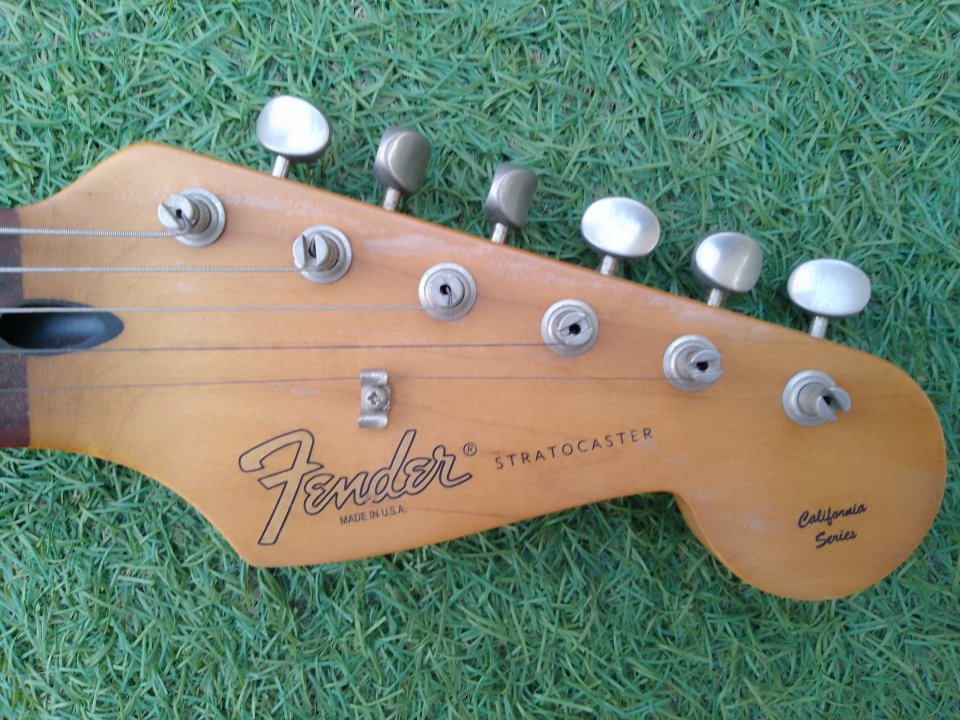 Fender Stratocaster California Series