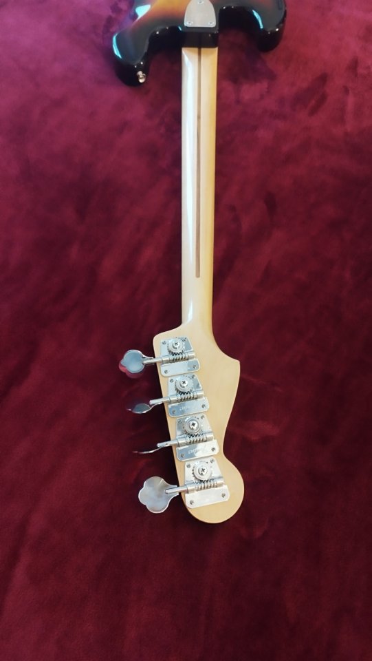 Fender jazz bass 75 Japan