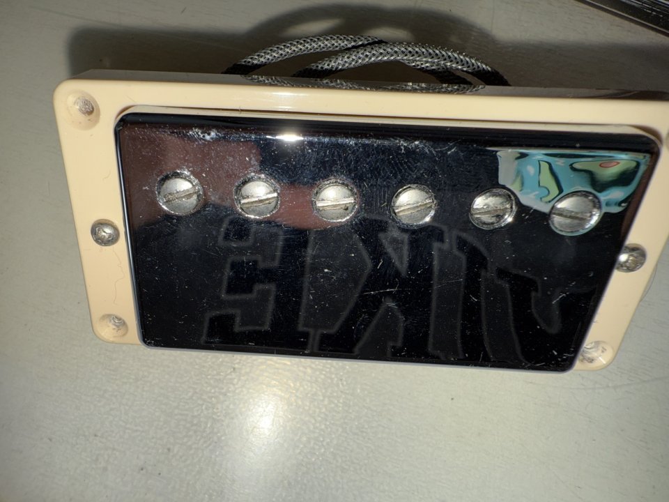 Pastilla Gibson 498T USA