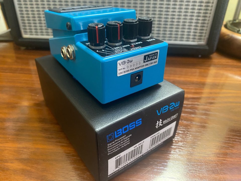 Boss VB-2W Vibrato – Japan Waza Craft (efecto para guitarra, bajo y teclados – nuevo) de segunda mano · Foto 4 de 5 · Salamanca · 199 €