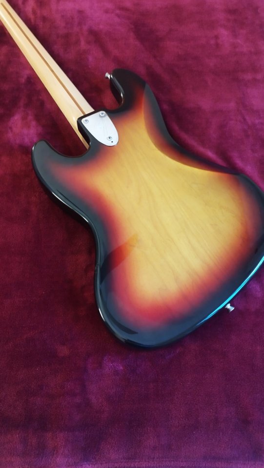 Fender jazz bass 75 Japan