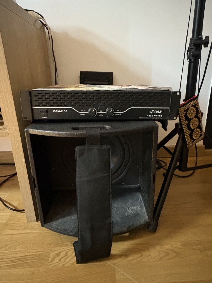 Vendo cabina Dj completa