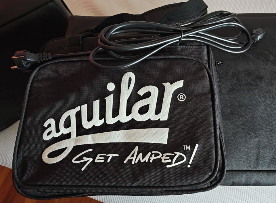Cabezal Amplificador bajo Aguilar AG700 + Funda mochila oficial NUEVOS de segunda mano · Foto 7 de 9 · Lugo · 899 €