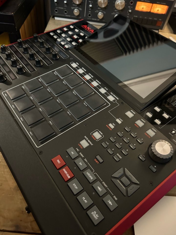 Akai mpc X