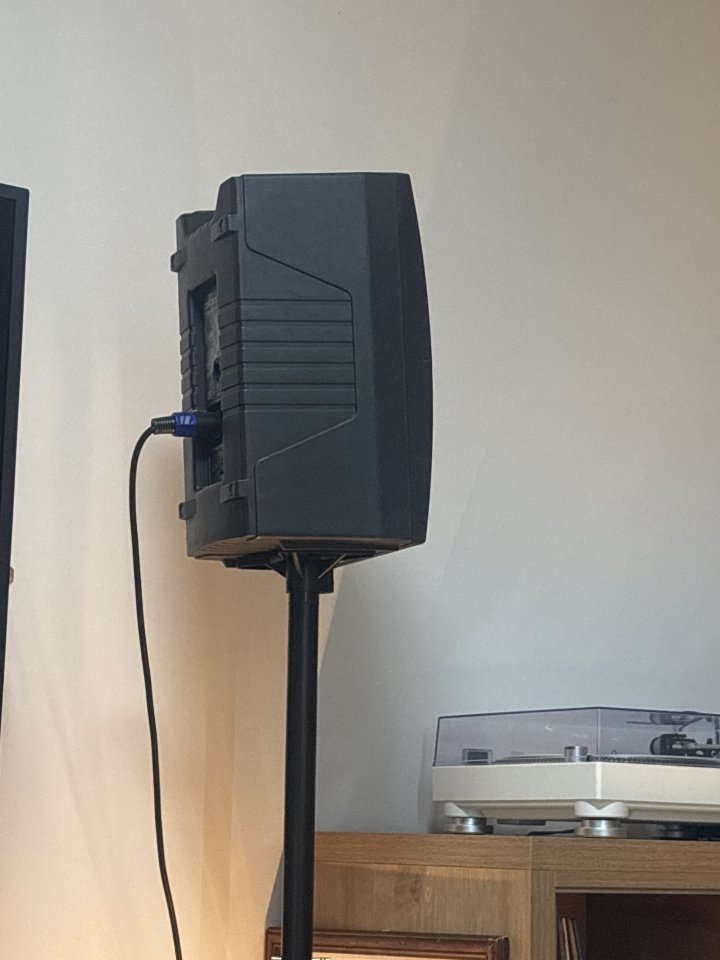 Vendo cabina Dj completa