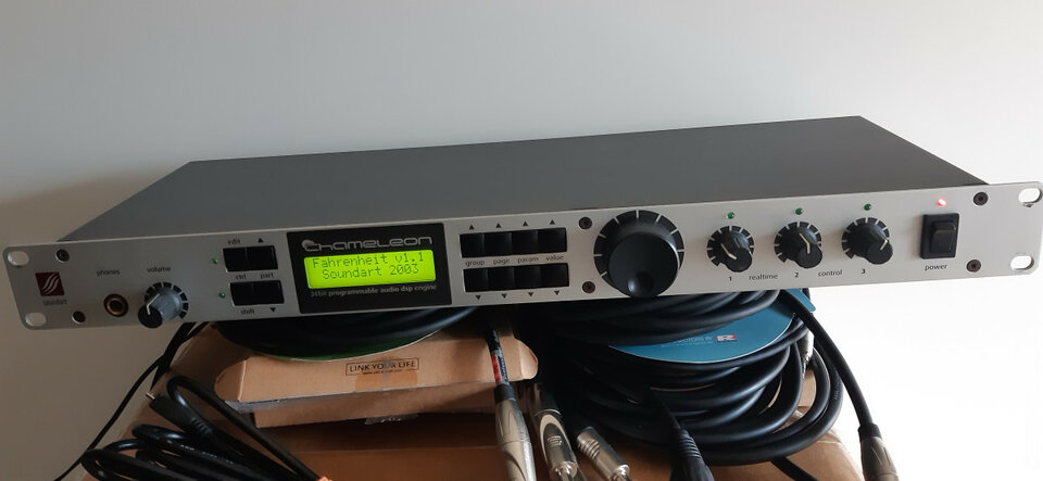 O CAMBIO - Soundart Chameleon