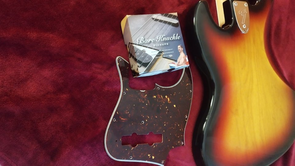 Fender jazz bass 75 Japan