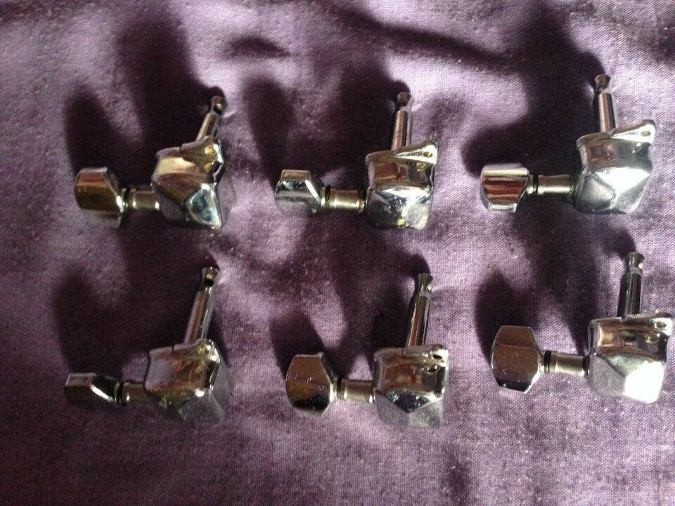 Straplocks Dunlop,Clavijero chrome, golpeador, tapa, ...