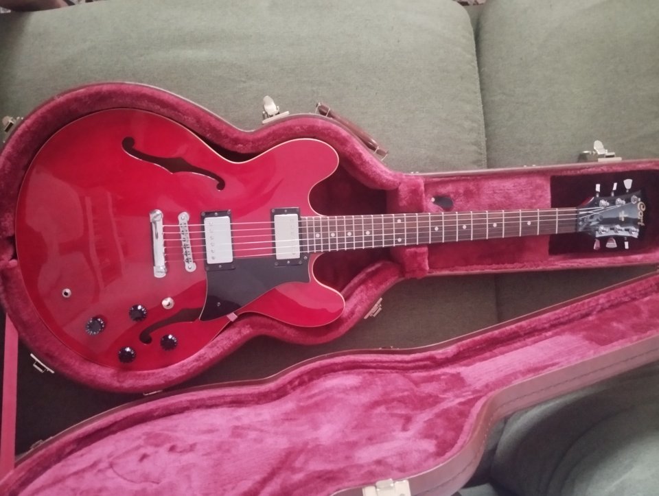 Cort Source 335 de segunda mano · Foto 2 de 9 · Barcelona · 350 €
