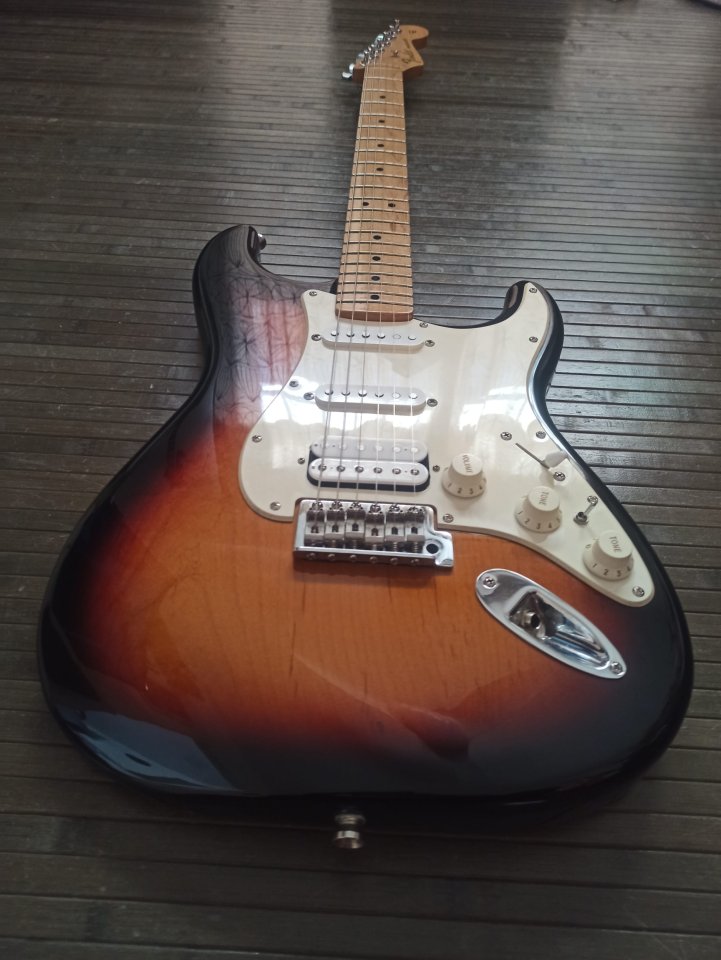 Fender Stratocaster MIM Brown Sunburst 2016