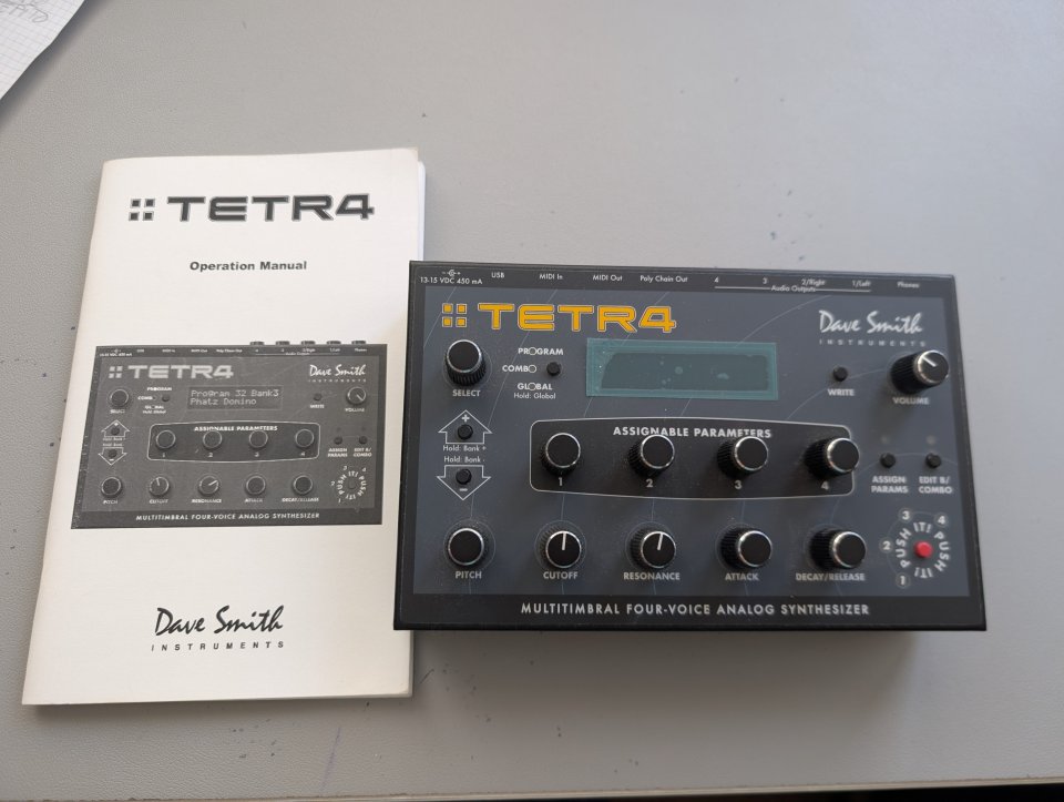 Dave Smith Tetra de segunda mano · Foto 1 de 5 · Madrid · 650 €