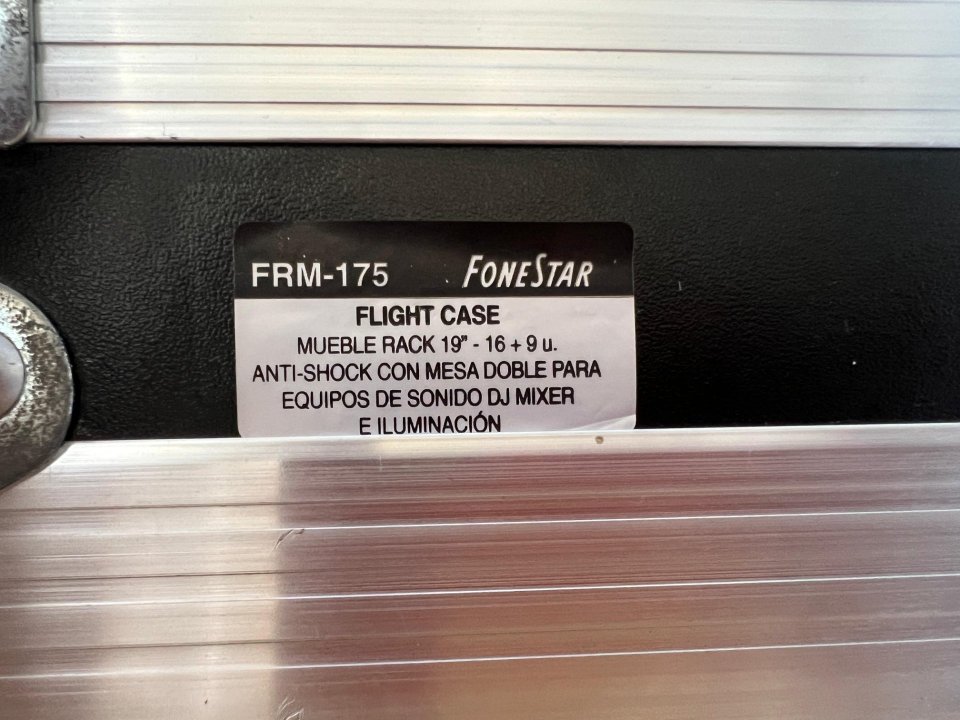 Mueble Rack DJ / Sonido Profesional Fonestar FRM-175 + Tapas Mesa de segunda mano · Foto 7 de 9 · Madrid · 300 €