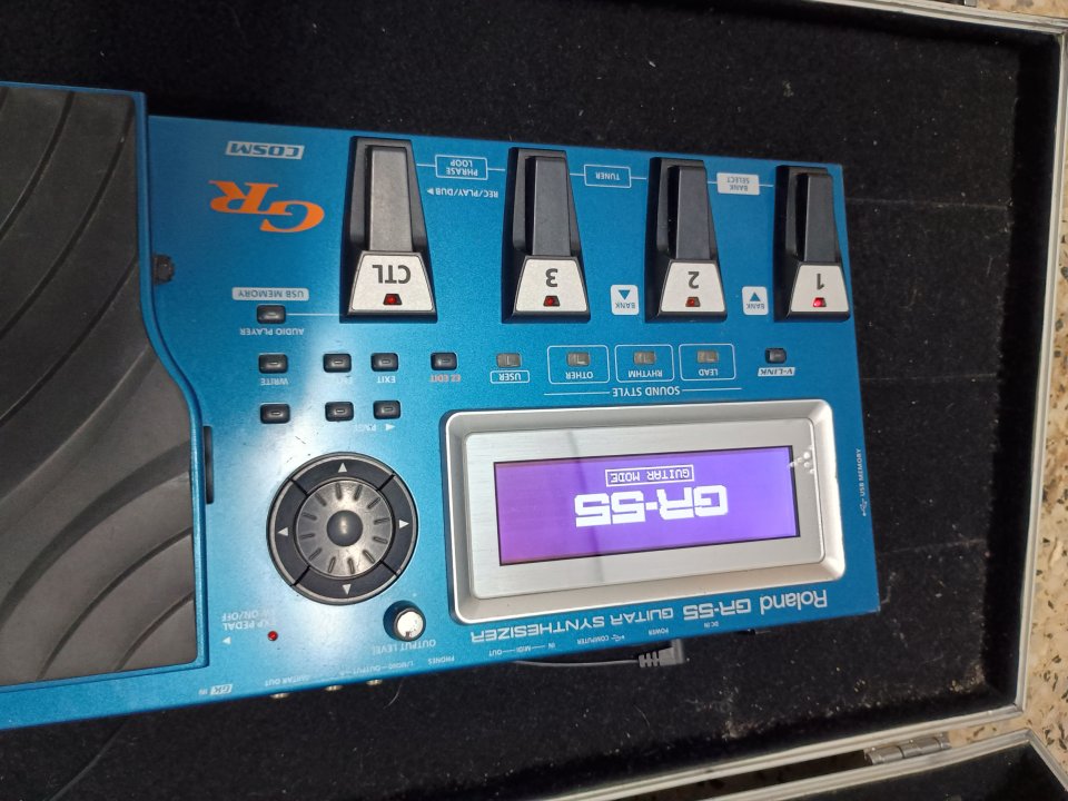 Pedalera Roland GR55+Flight case