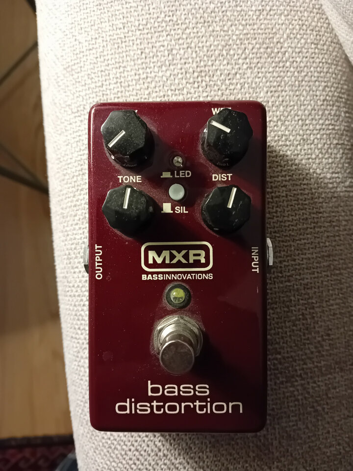 MXR M85 Bass Distortion