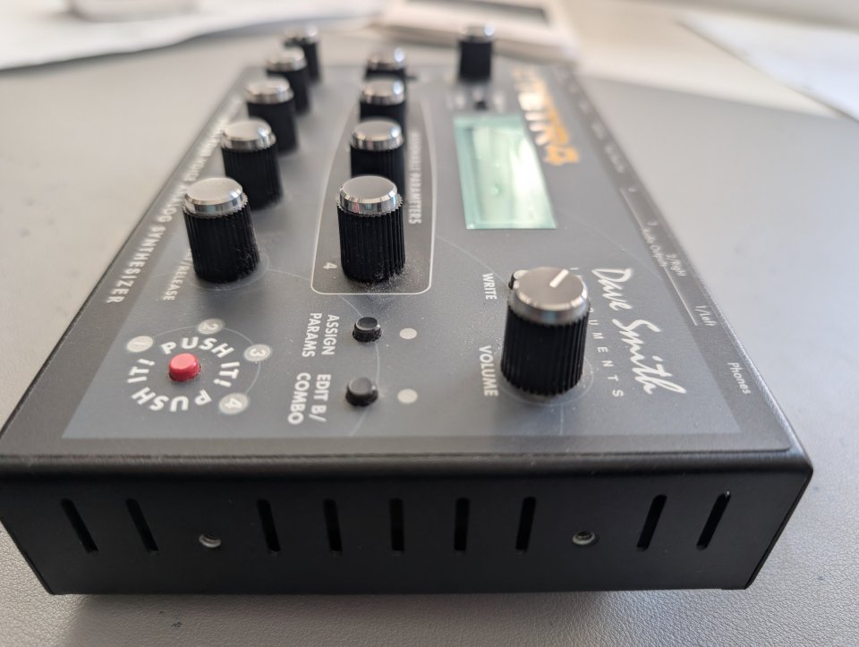 Dave Smith Tetra de segunda mano · Foto 4 de 5 · Madrid · 650 €