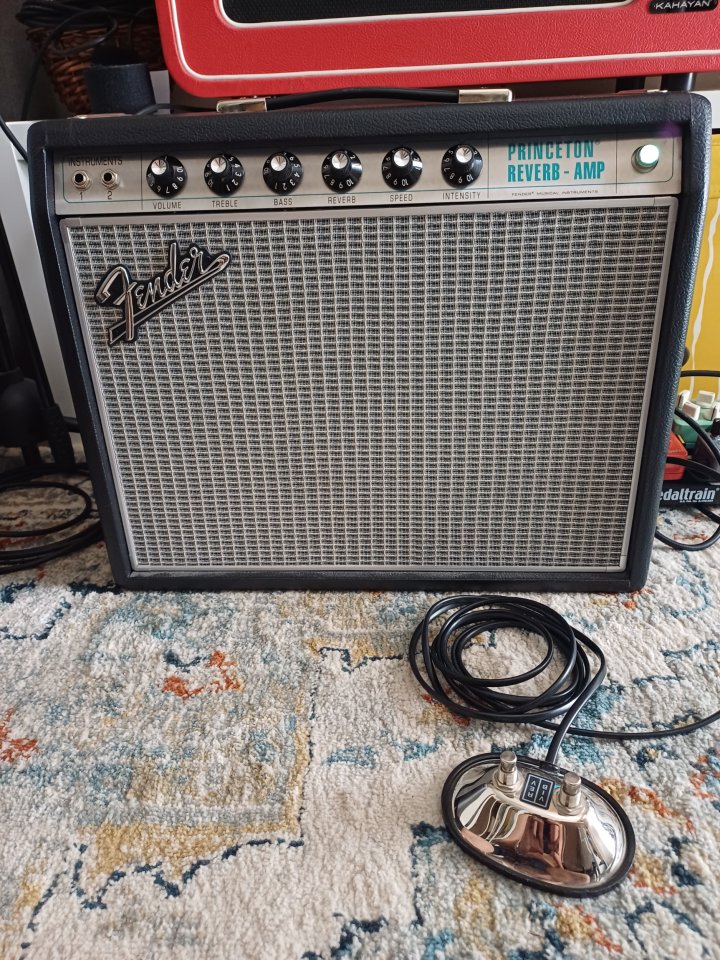 Fender 68 Custom Princeton Reverb de segunda mano · Foto 2 de 5 · Madrid · 1080 €