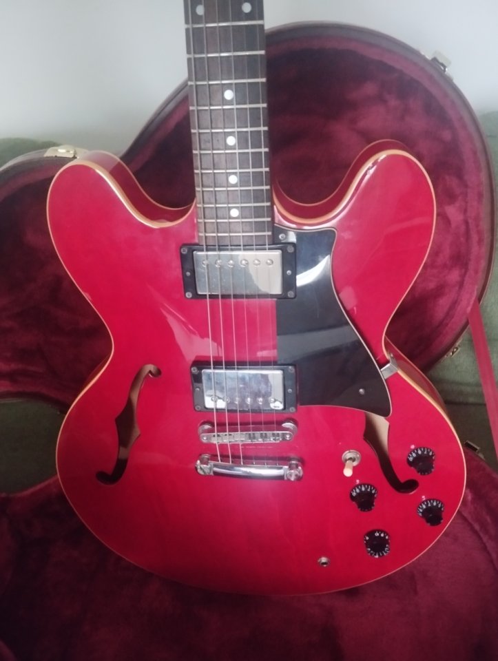 Cort Source 335 de segunda mano · Foto 7 de 9 · Barcelona · 350 €